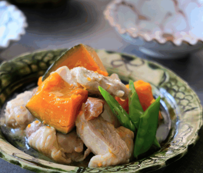 レンジで快適&調味料もシンプル✨【かぼちゃと鶏肉の梅塩煮】