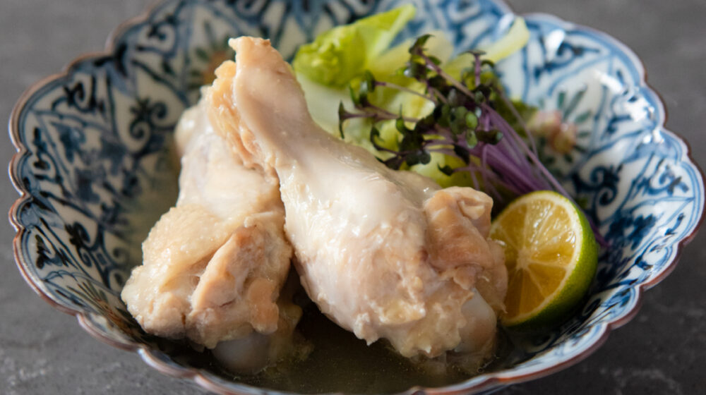 塩と酒だけ！【手羽元と塩揉みキャベツのさっぱり煮物】