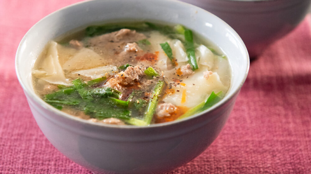 食べたら餃子⁉️包まないで簡単🥟【餃子スープ】