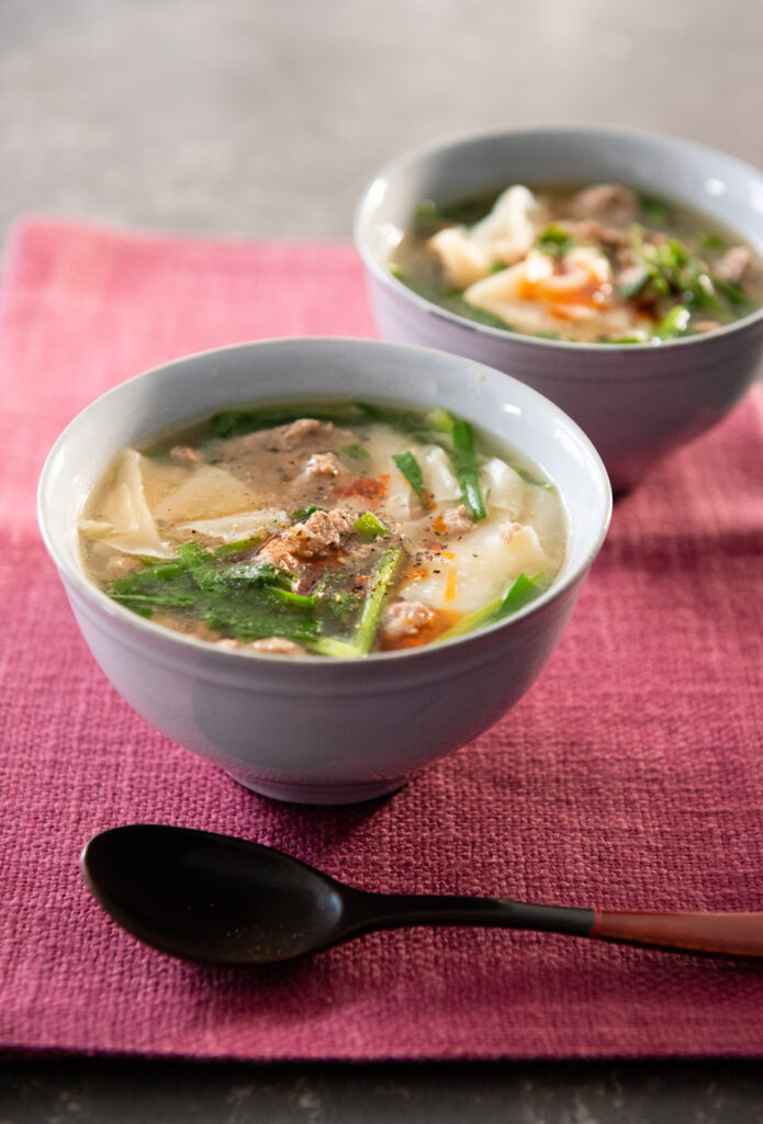食べたら餃子⁉️包まないで簡単🥟【餃子スープ】