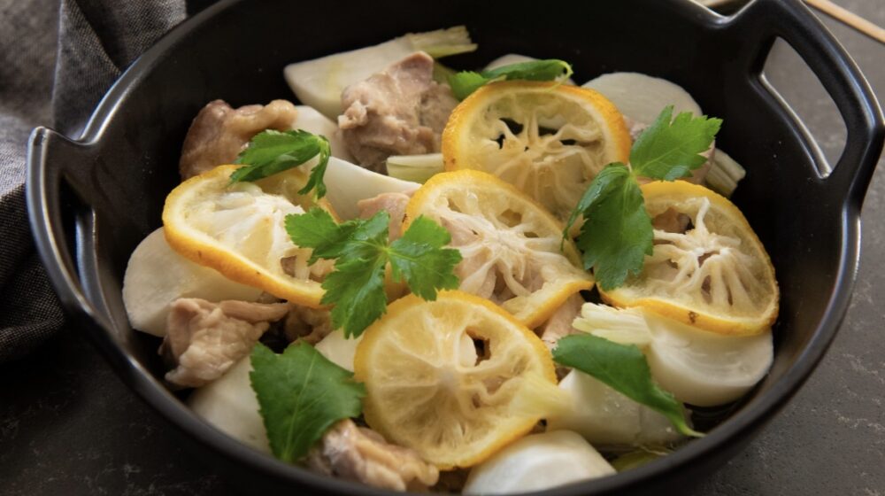 酒と塩、シンプルな調味料が美味しい🌟【蕪と鶏肉のゆず蒸し】