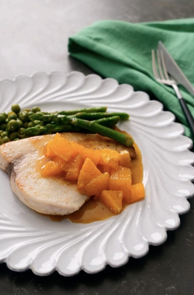 パサパサ卒業🐟子供が完食する【めかじきとアスパラのバターソテー　デコポンソース】