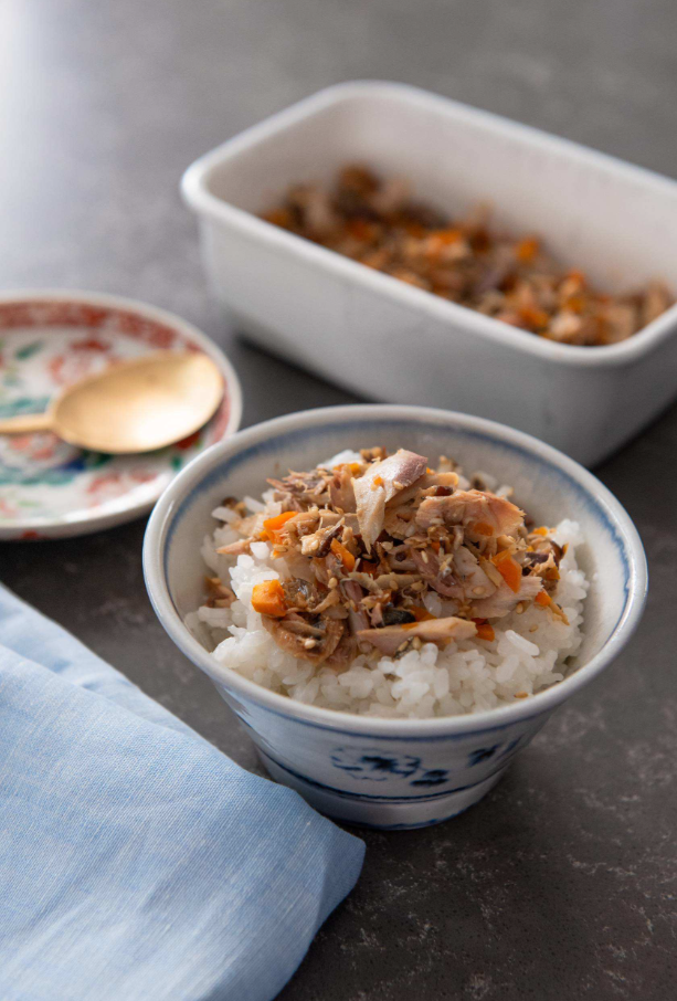 【塩さばで作り置き】茹でサバの生ふりかけ！朝食におすすめ